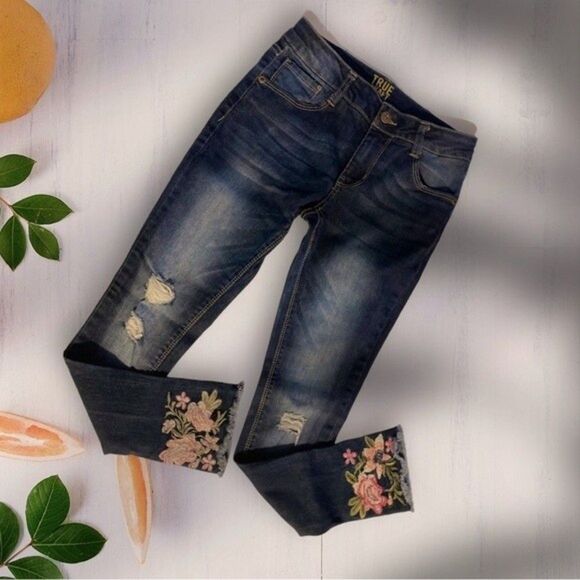 True Craft Dark Denim Distressed Jean Embroidered Ankle Jeans - Size 12 Girls - Picture 2 of 5